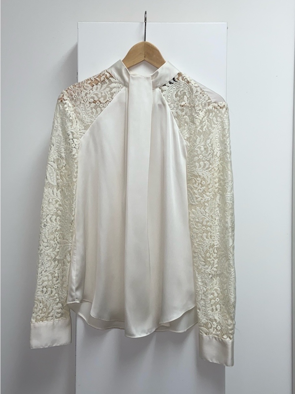 Worthington Cream Satin Front Lace Sleeve Blouse